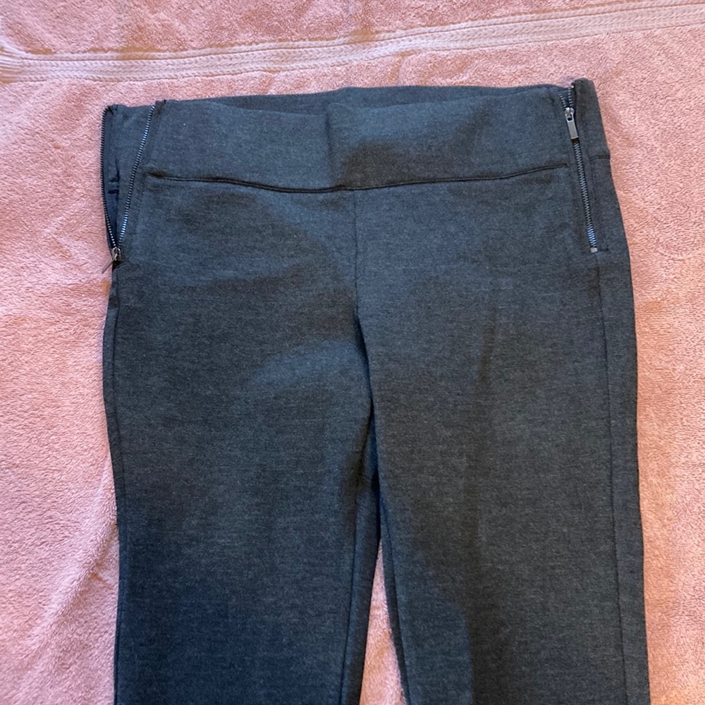 Gray leggings